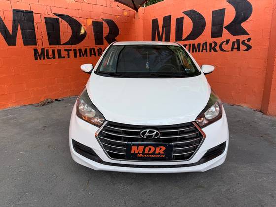 HYUNDAI HB20S 1.0 COMFORT PLUS 12V TURBO FLEX 4P MANUAL